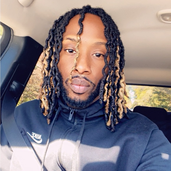 Meet your Posher, Calvin - Picture 2 of 4